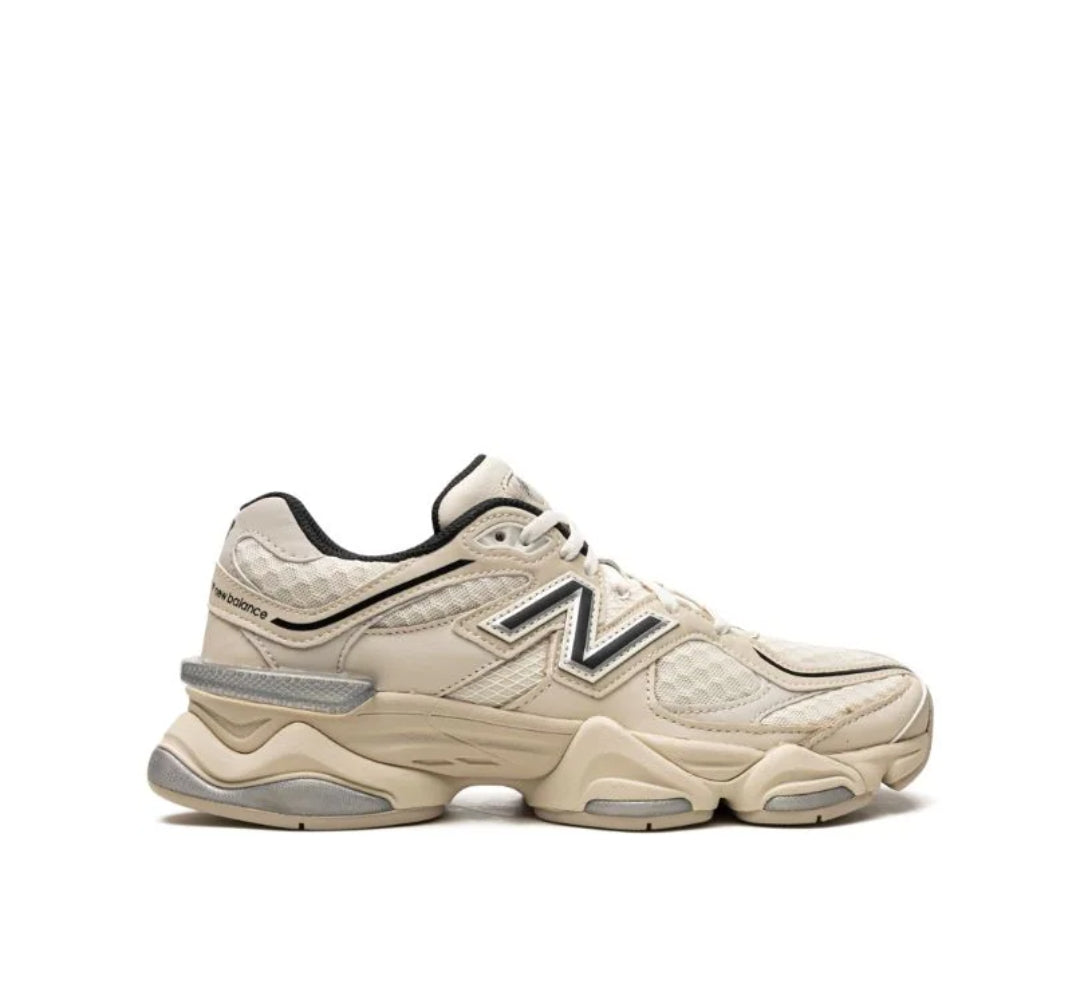 NB 9060 'TURTLEDOVE BLACK'