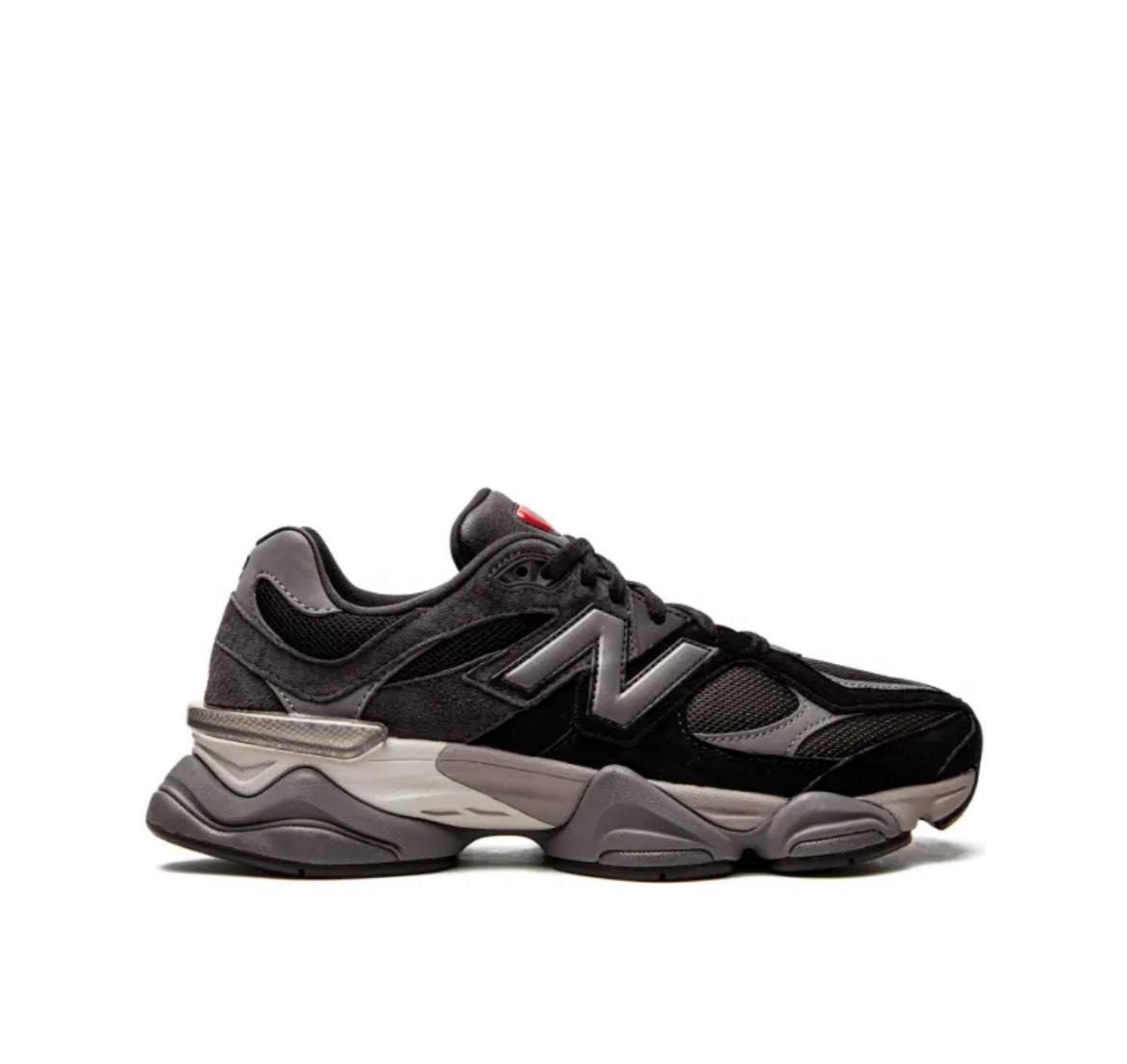 NB 9060 'BLACK CASTLEROCK'