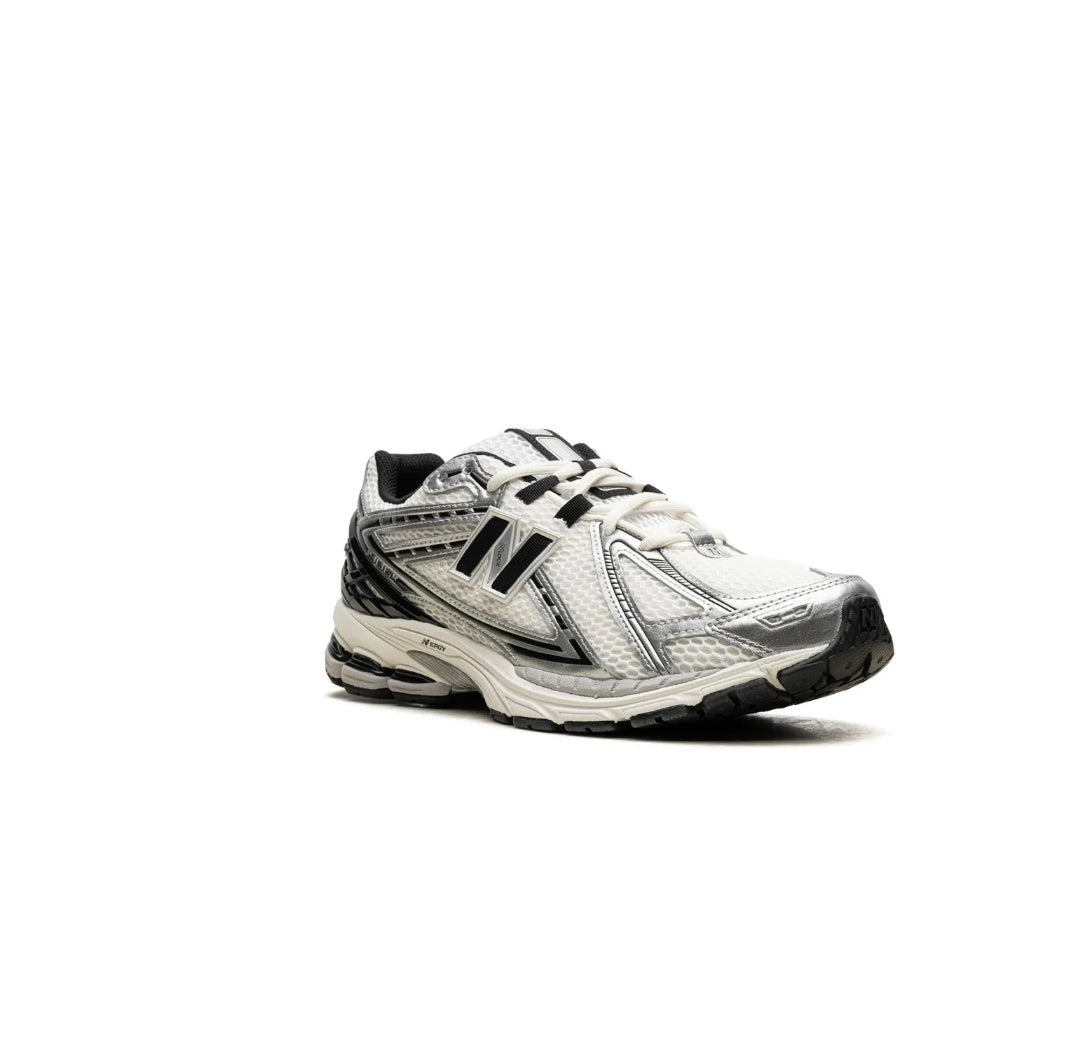NB 1906R Silver Black
